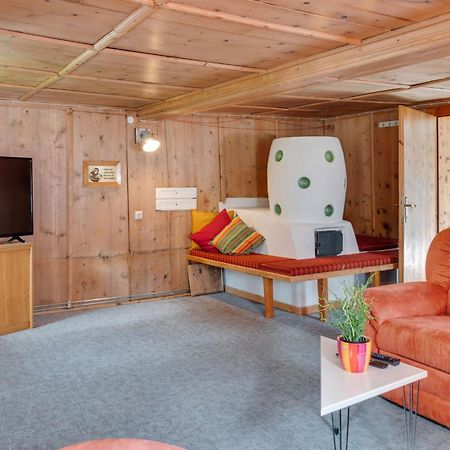 Vintage Holiday Home Near The Ski Bus Stop Langenfeld Exterior photo